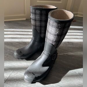 Black and Gray Plaid Women's Rain/Winter Boots